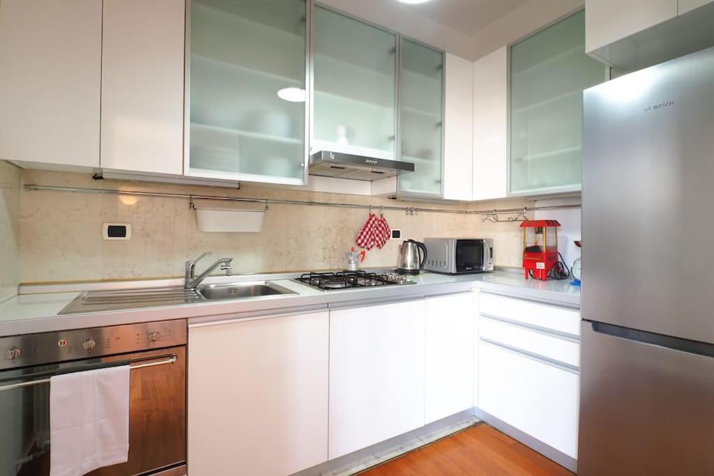 Ampio Bilocale City Life - Mirable Pm มิลาน ภายนอก รูปภาพ