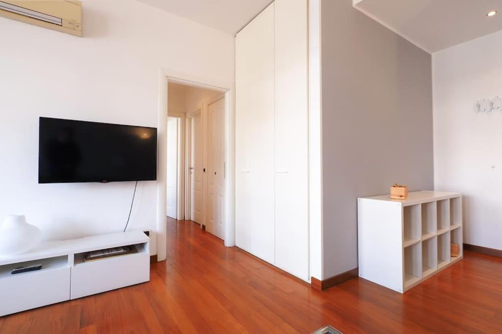 Ampio Bilocale City Life - Mirable Pm มิลาน ภายนอก รูปภาพ