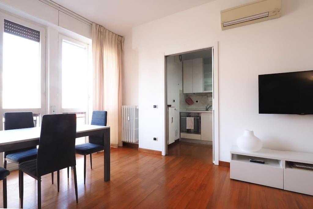 Ampio Bilocale City Life - Mirable Pm มิลาน ภายนอก รูปภาพ